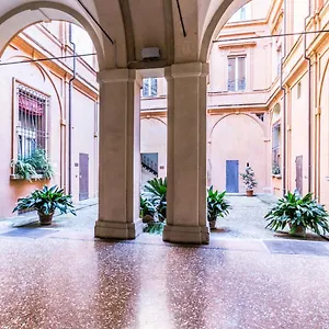https://family-apartments-santo-stefano.emilia-romagnahotels.net
